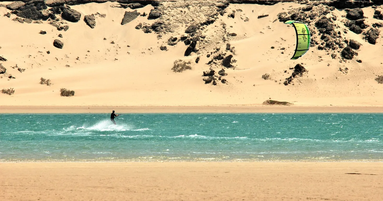 Flat desert lagoon with wind, ideal kitesurfing water