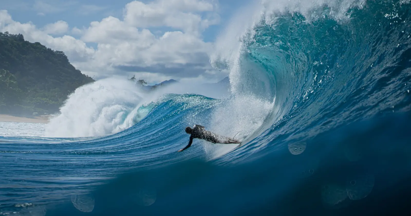 Nias, Surf