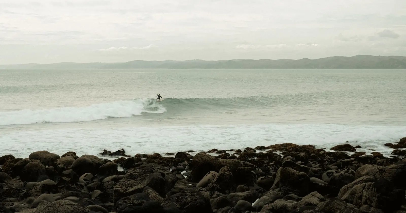 Raglan, Surf